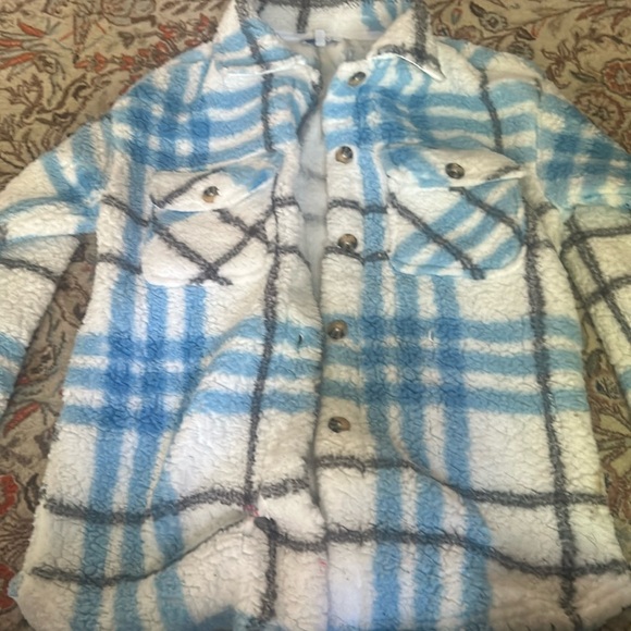 White and blue fluffy jacket(price negotiable) - Picture 1 of 1